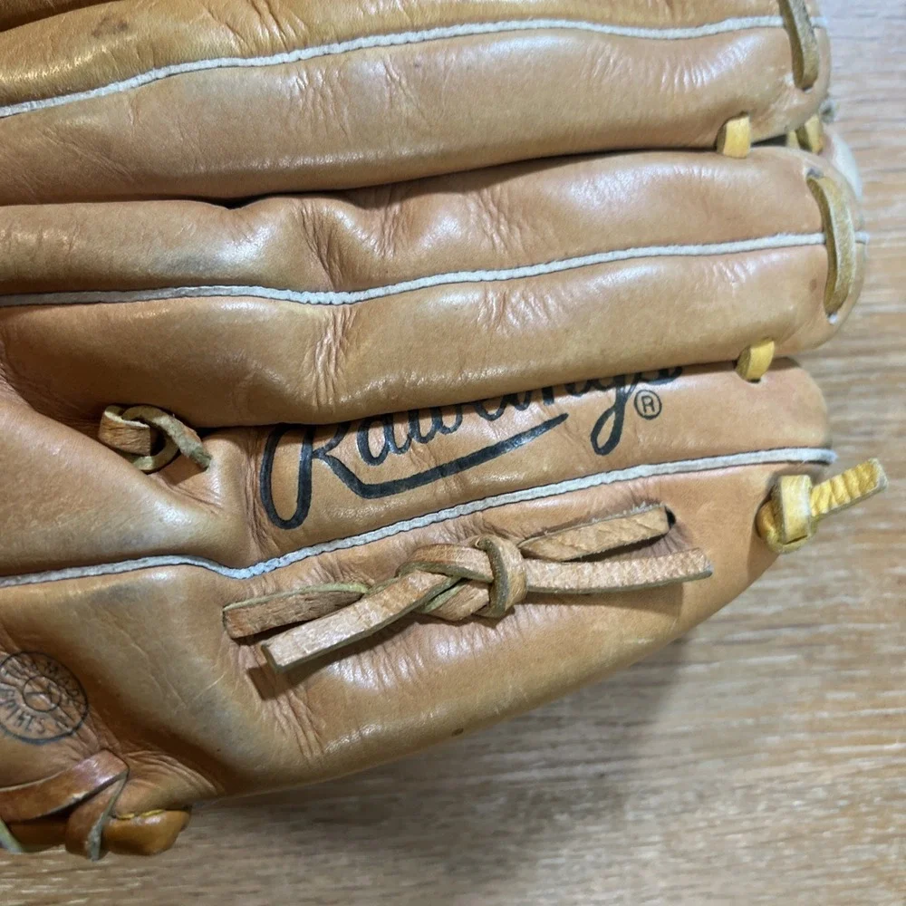 1990s Era Rawlings RSE36 Tony Gwynn Signature Series Outfield Glove LHT